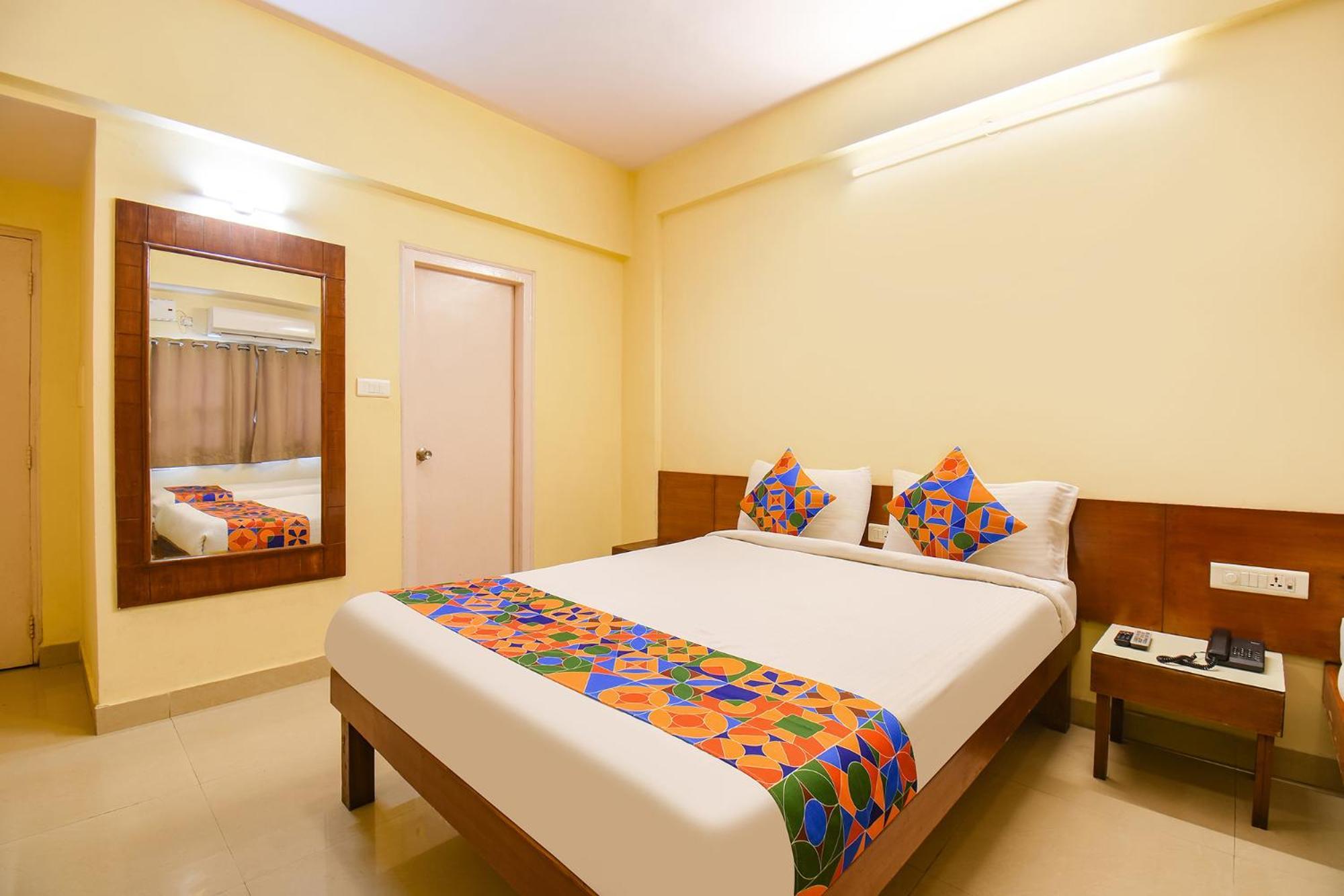 Fabhotel Prime Yash Residency - Nr Lonavala Railway Station ภายนอก รูปภาพ