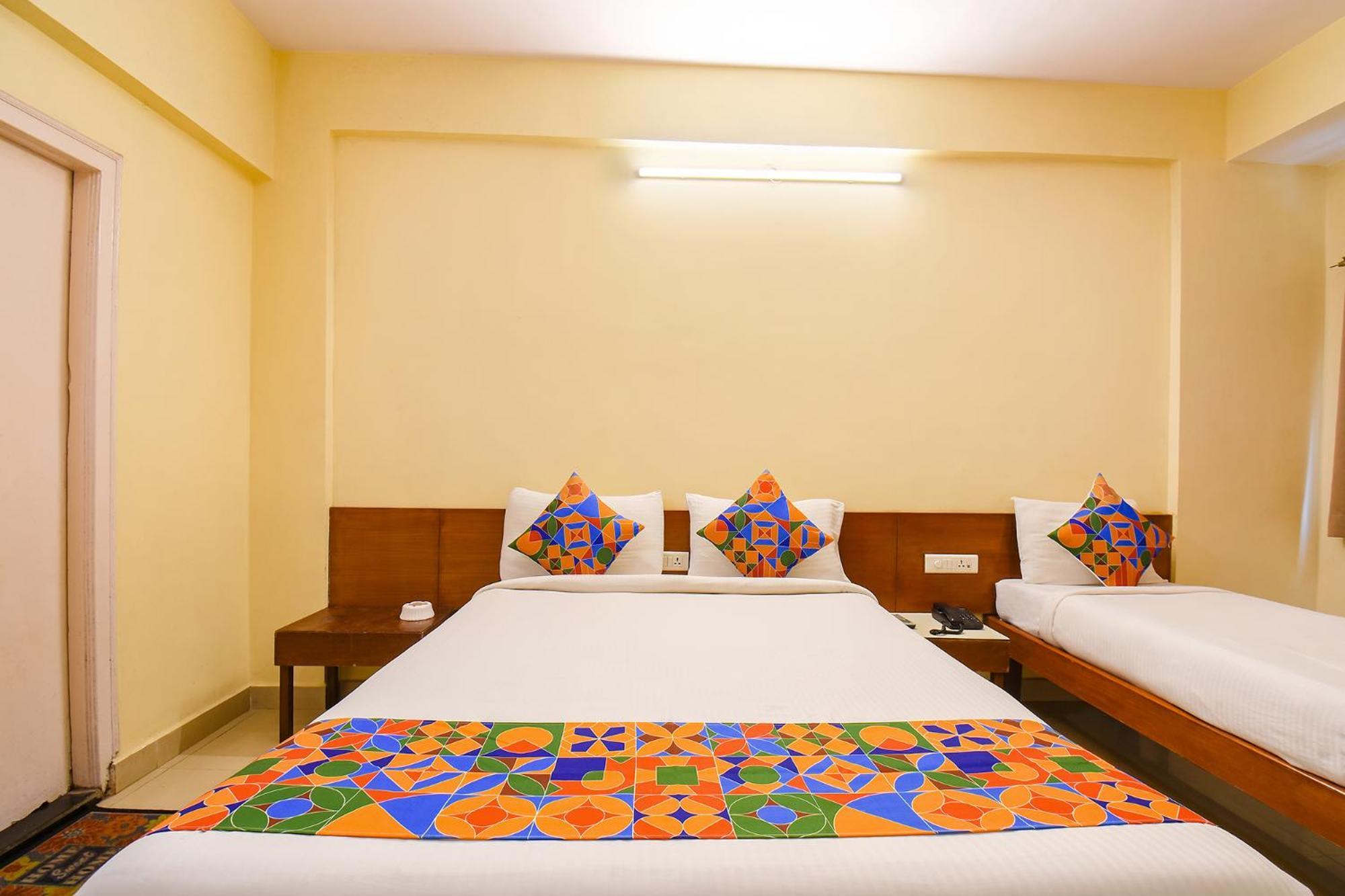 Fabhotel Prime Yash Residency - Nr Lonavala Railway Station ภายนอก รูปภาพ